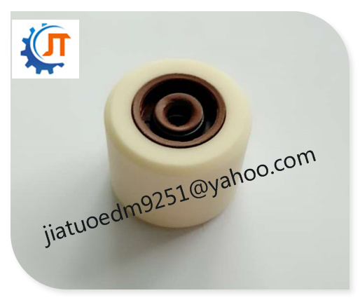 204448200  444.820.0  Ceramic pinch  roller 