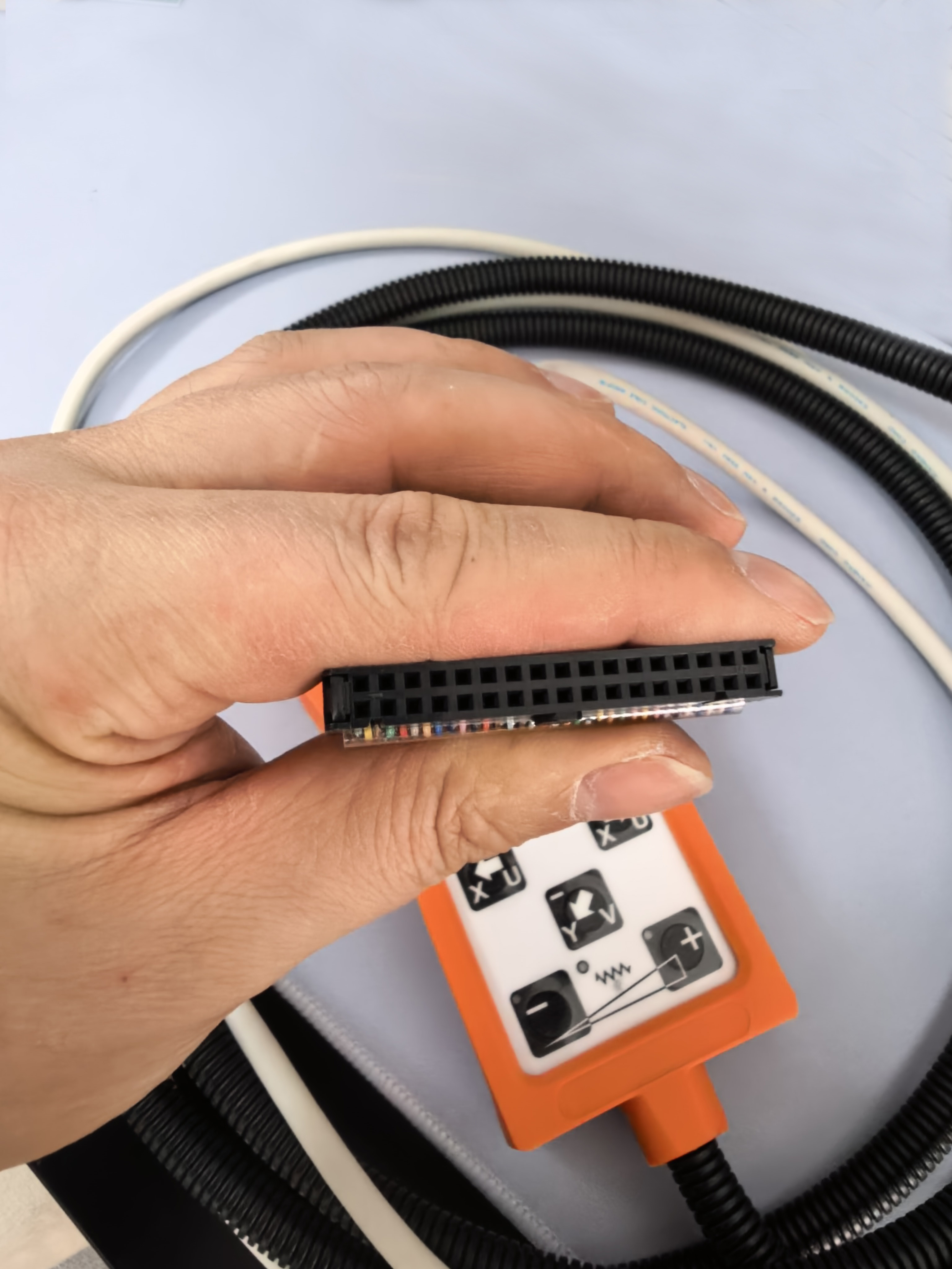 8256bb619cf2f404441c356fb3e8b47a